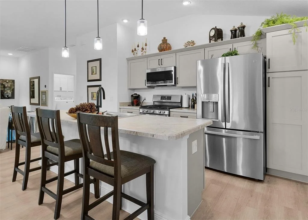 Photo of 3003 MONUMENT WAY