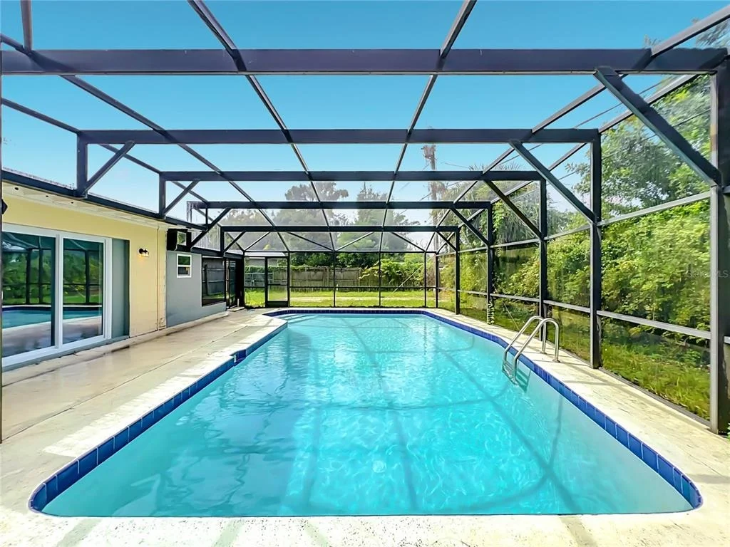 Photo of 731 BONGART ROAD