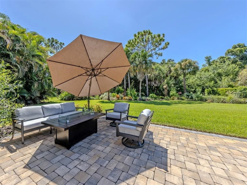 Photo of 143 WAYFOREST DRIVE