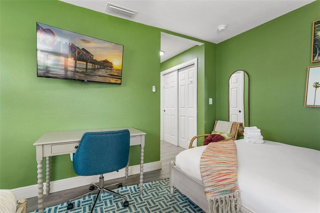 Photo of 412 DEVILLE DRIVE E