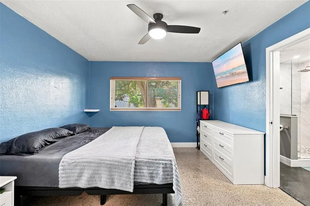Photo of 8405 OAK BLUFF DRIVE