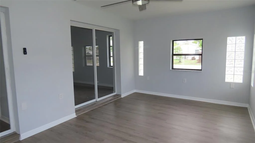 Photo of 807 NECTAR ROAD