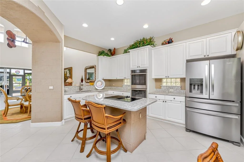 Photo of 3337 SUNSET KEY CIRCLE