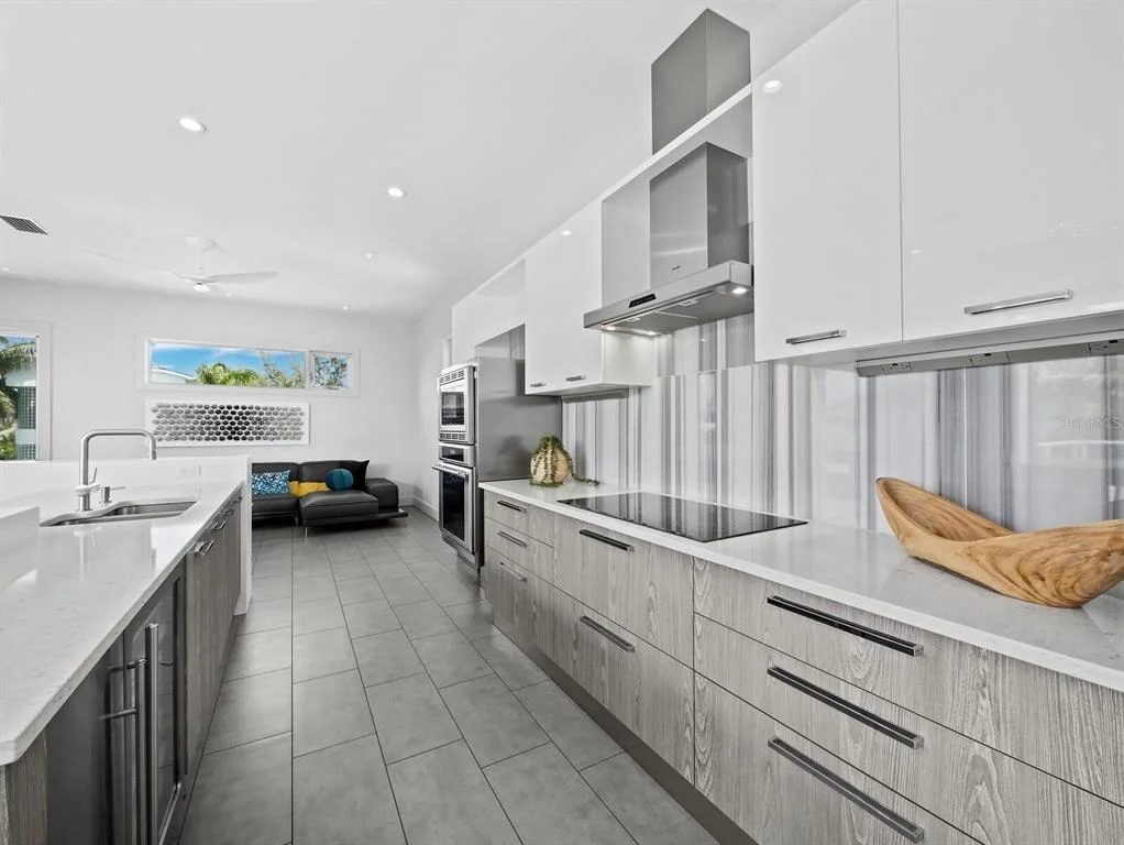 Photo of 471 ISLAND CIRCLE