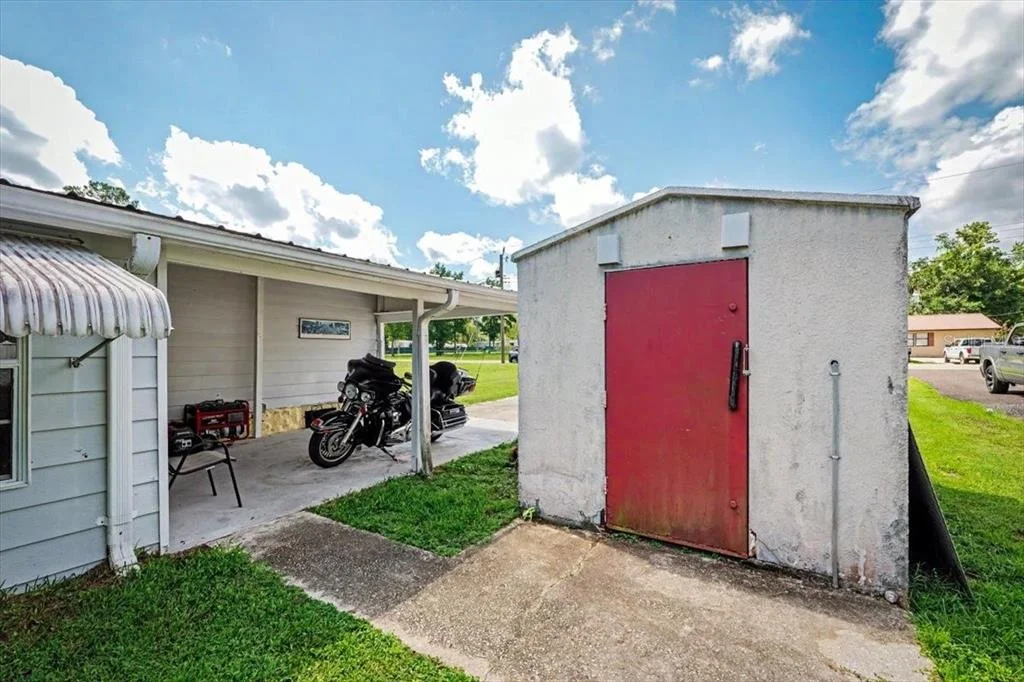 Photo of 104 EDGEWATER ROAD