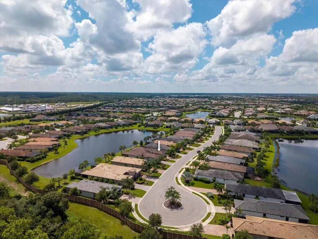 Photo of 6927 HOLBROOK COVE