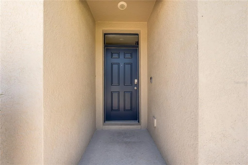 Photo of 1242 IGUANA LOOP