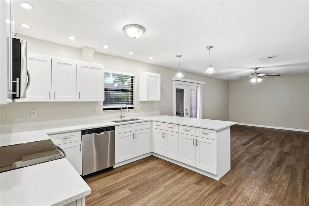 Photo of 483 SPRUCEVIEW DRIVE