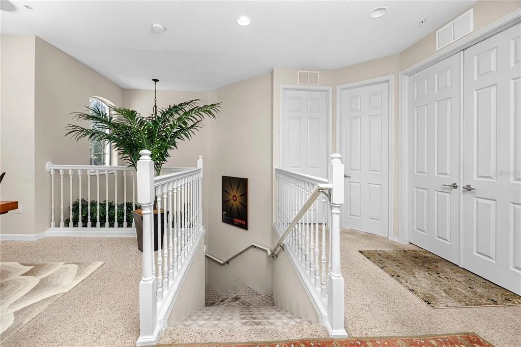 Photo of 894 LANTERN WAY