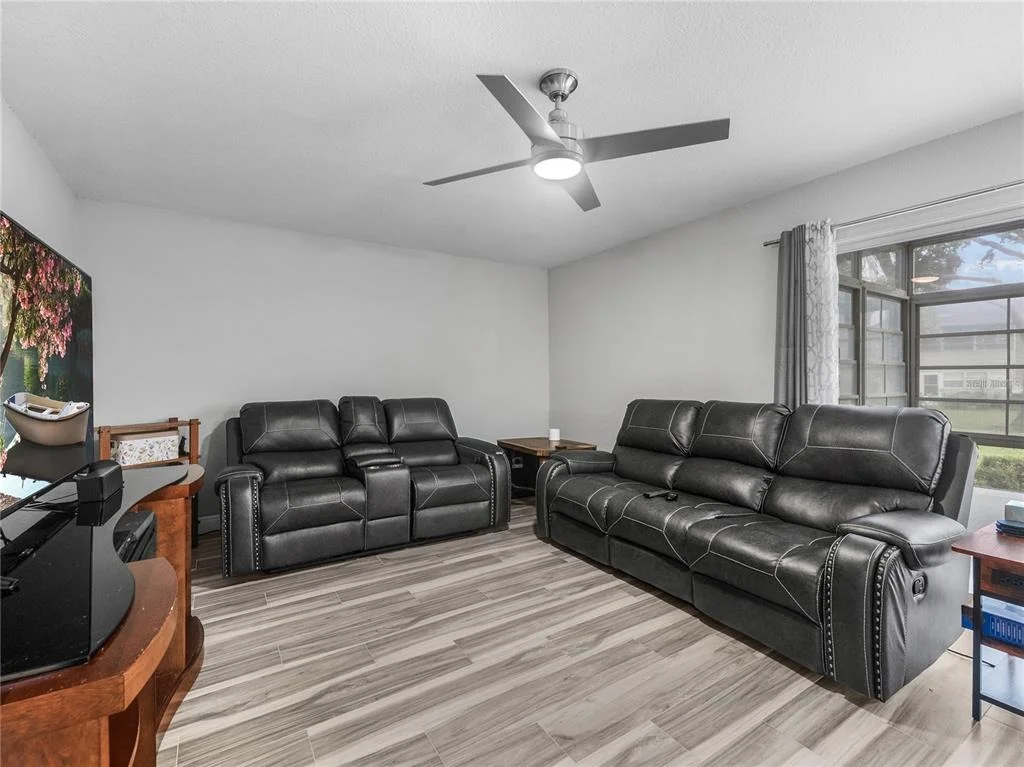 Photo of Unit A at 622 FAIRWAYS CIRCLE