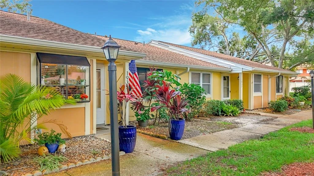 Photo of Unit C at 1935 PEPPERMILL DRIVE