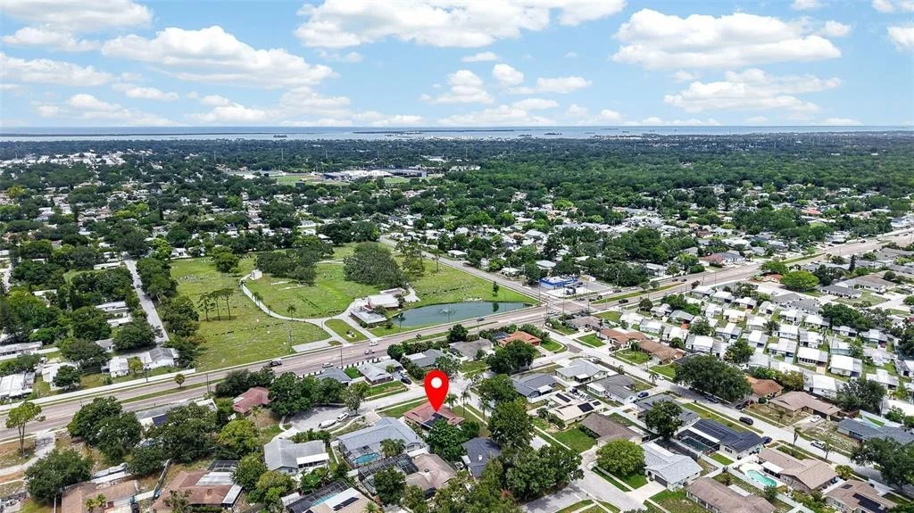 Photo of 2221 COLONIAL DRIVE