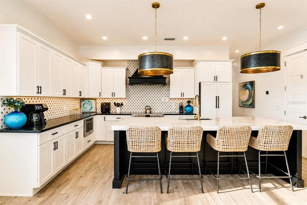 Photo of 239 S HARBOR DRIVE