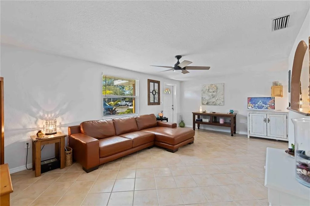 Photo of 3035 SHAMROCK DRIVE