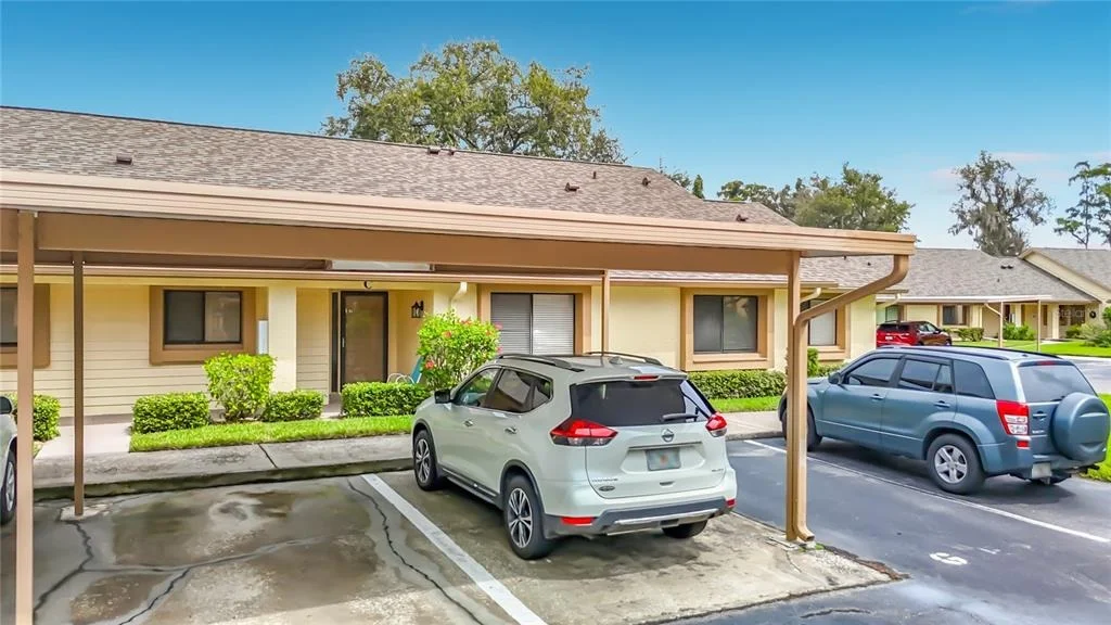 Photo of Unit 35C at 2546 OAKLEAF LANE