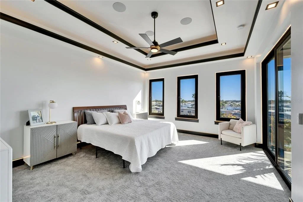 Photo of 6536 SIMONE SHORES CIRCLE