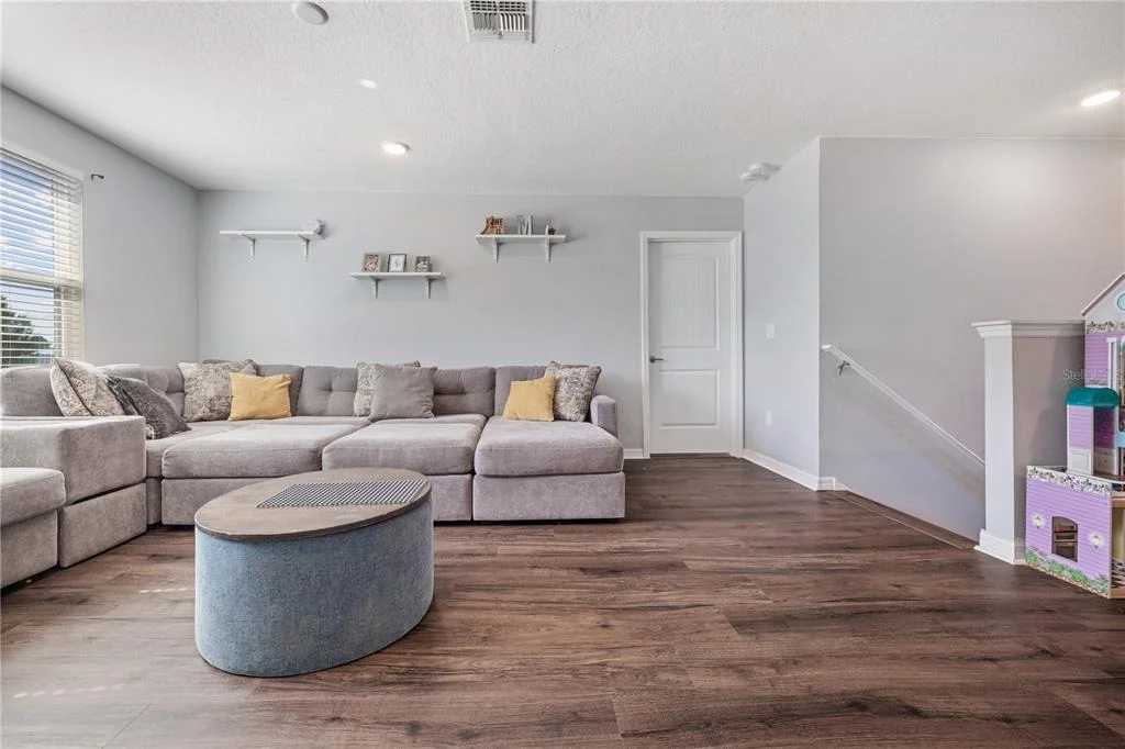 Photo of 16720 MOONER PLANK CIRCLE