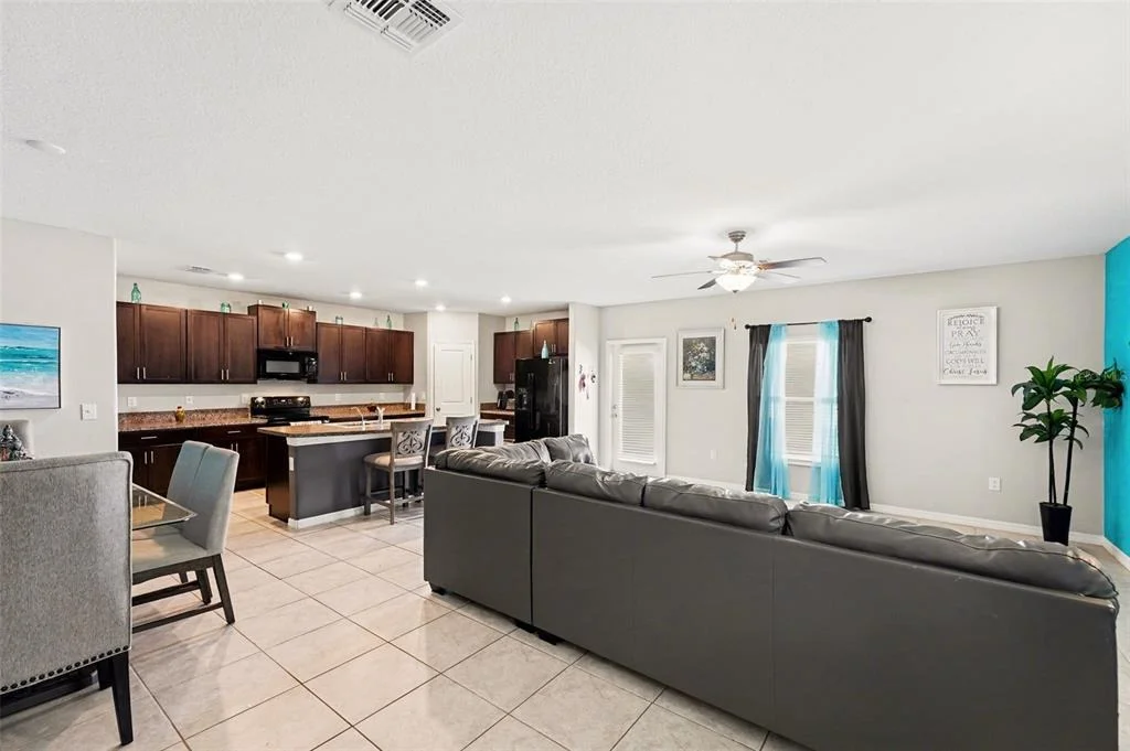 Photo of 882 OLIVE CONCH STREET