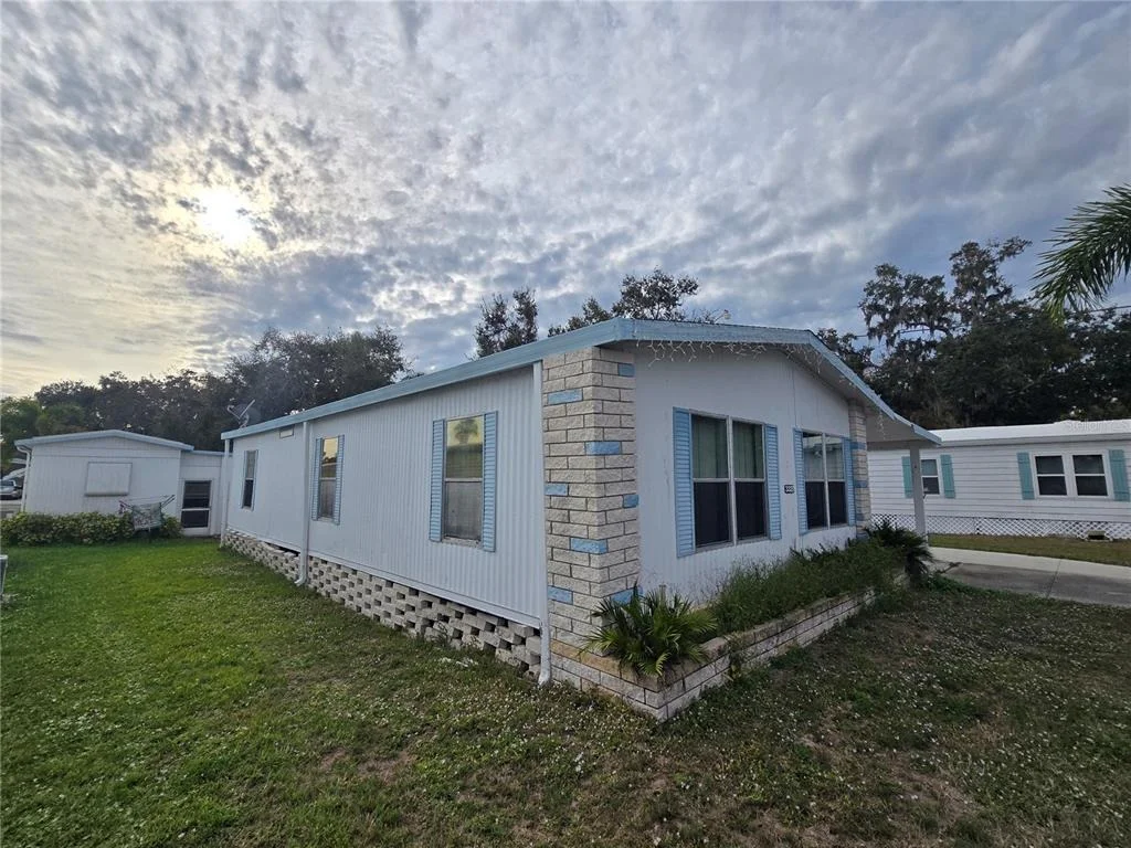 Photo of 3327 EILEEN DRIVE