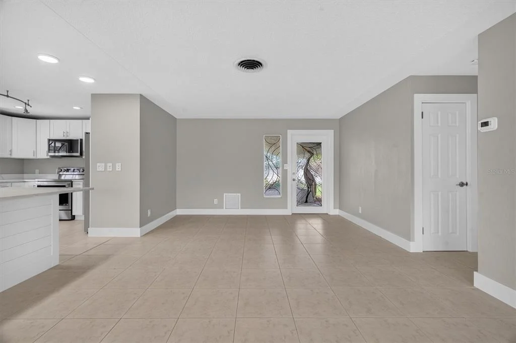 Photo of 541 LILLIAN DRIVE