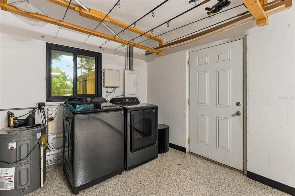 Photo of 2410 VALENCIA DRIVE
