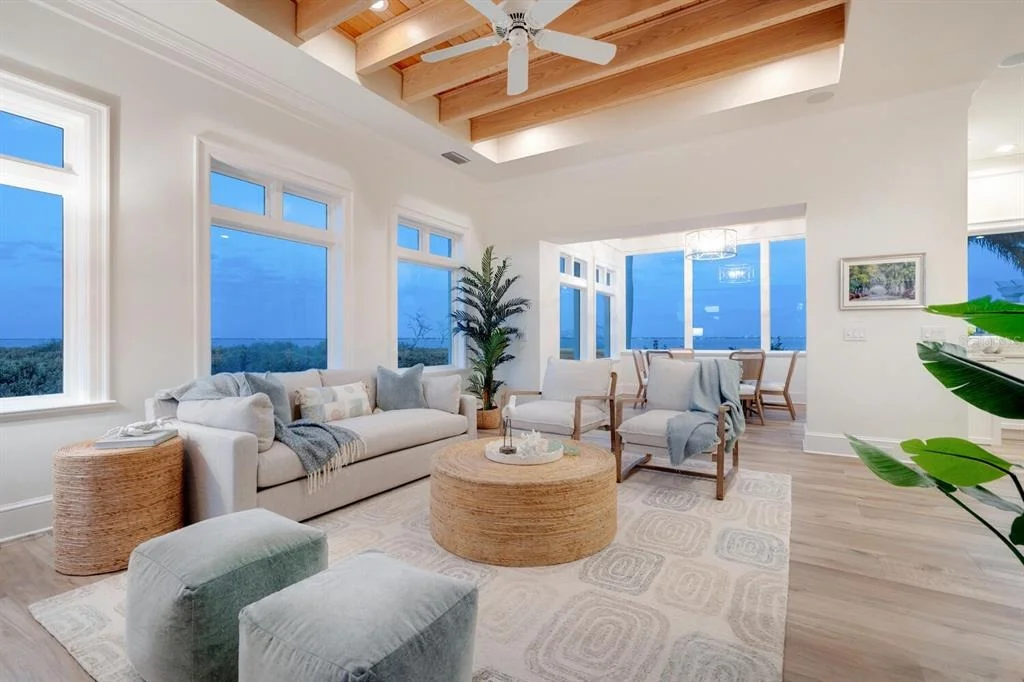 Photo of 560 HARBOR POINT ROAD
