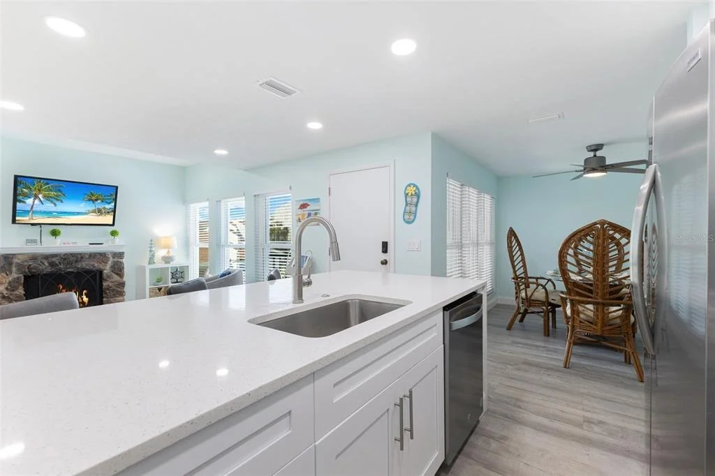 Photo of Unit G at 337 REX PLACE