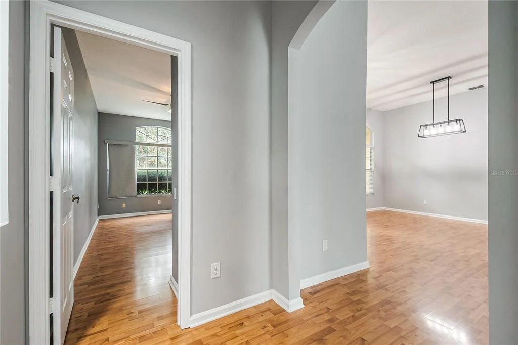 Photo of 116 OAK GROVE CIRCLE