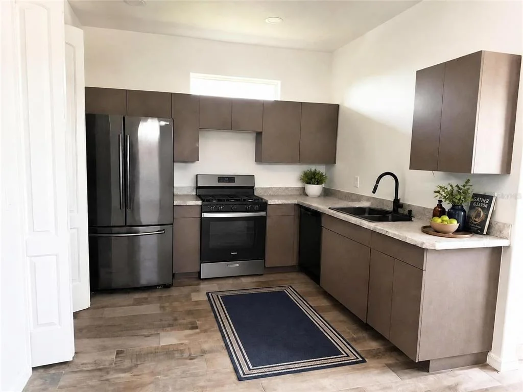 Photo of 935 LINDEN ROAD