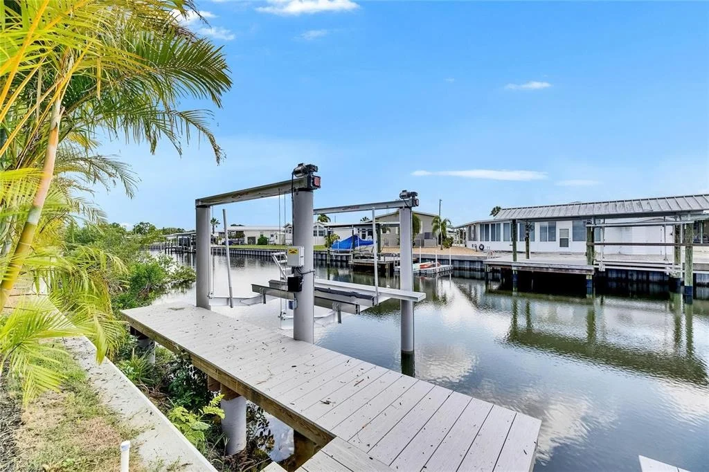 Photo of 6526 SIMONE SHORES CIRCLE