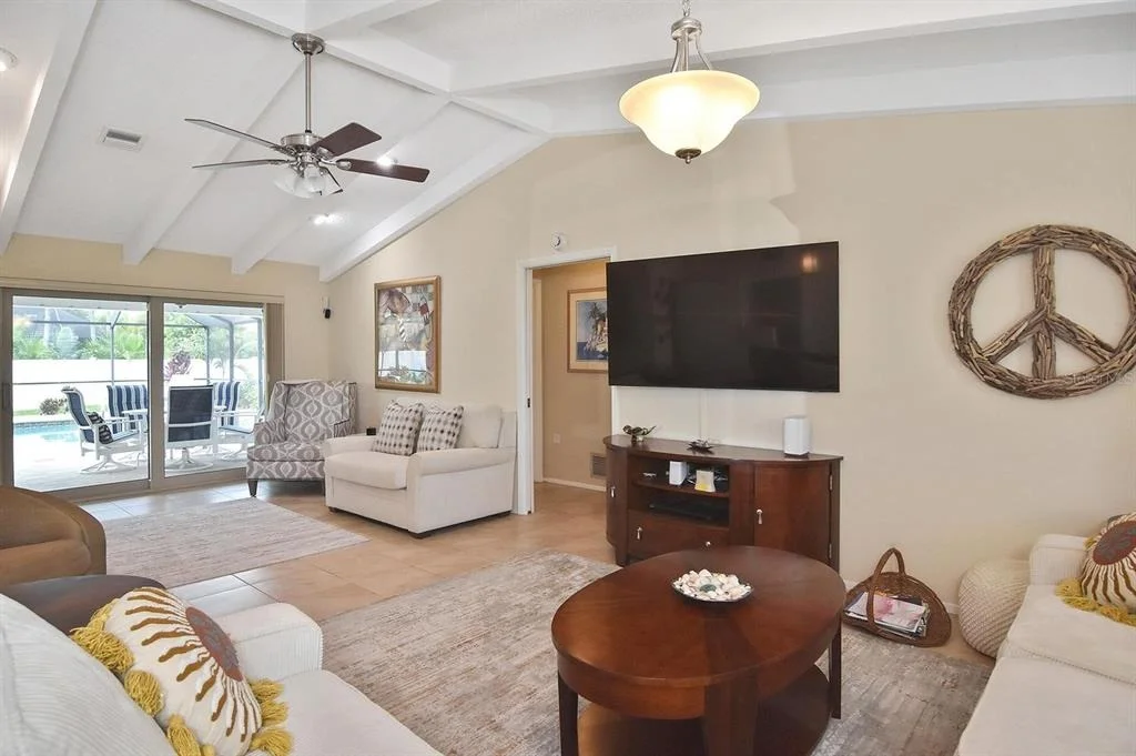 Photo of 429 DARLING DRIVE