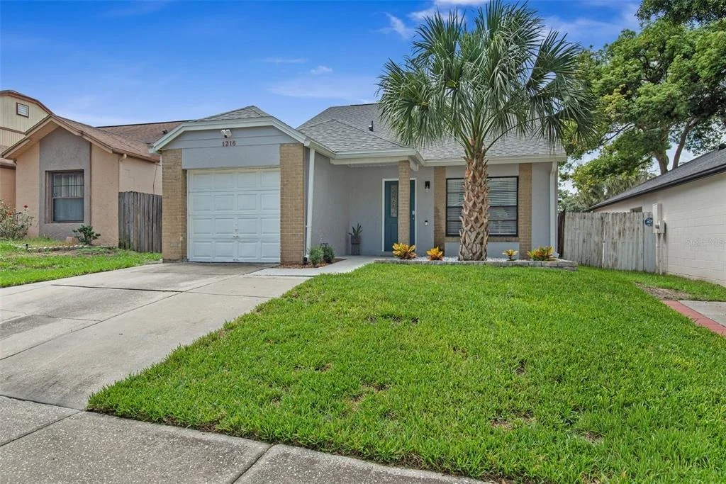 Photo of 1216 PIN OAK DRIVE