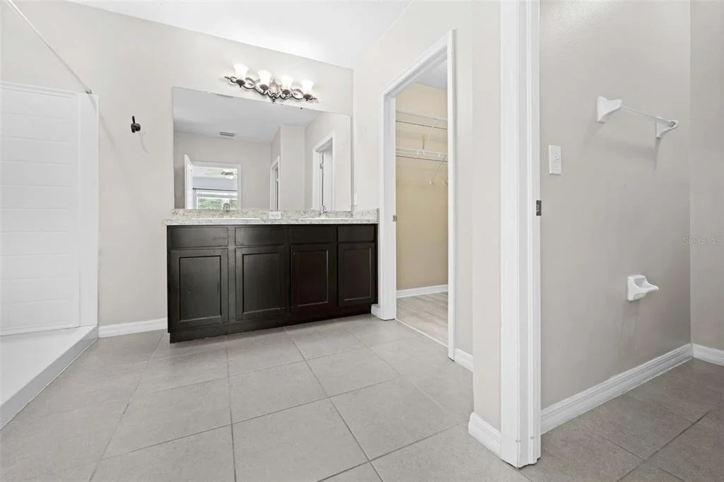 Photo of 3915 BRAMBLEWOOD LOOP