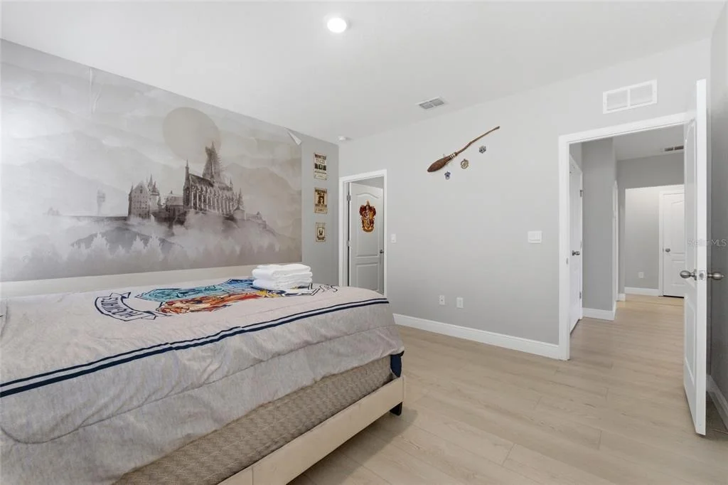 Photo of 7635 OAKMOSS LOOP