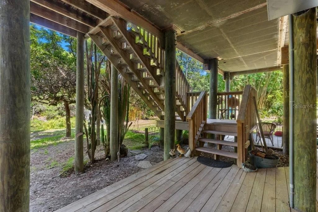 Photo of 400 PINE BLUFF TRAIL