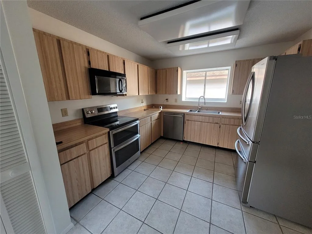 Photo of 7125 SILVERMILL DRIVE