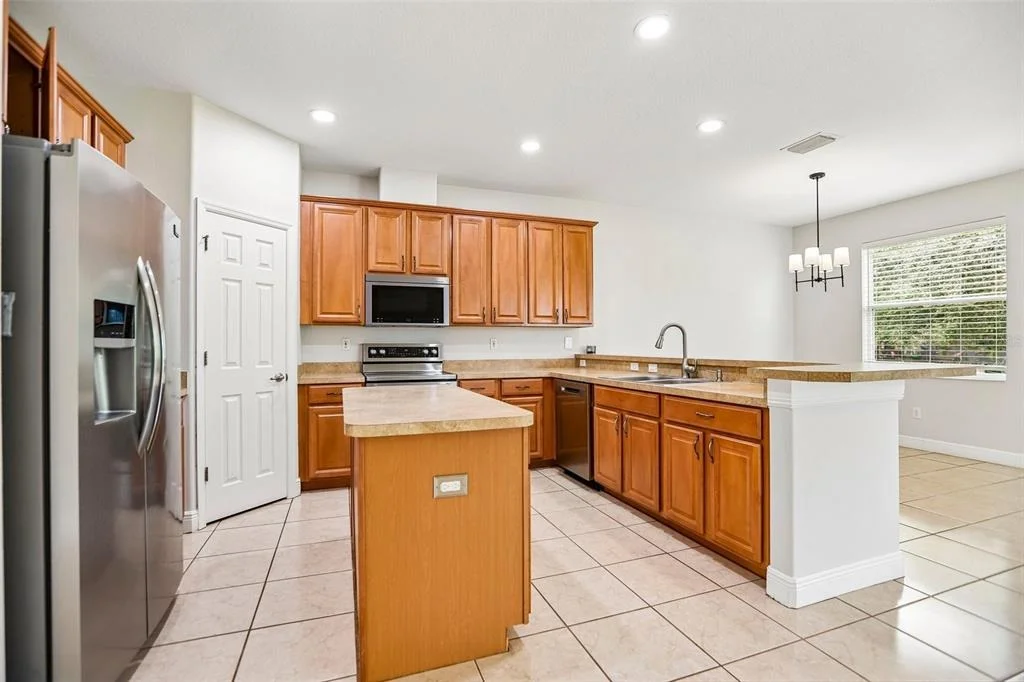Photo of 5903 CAPE LOOP