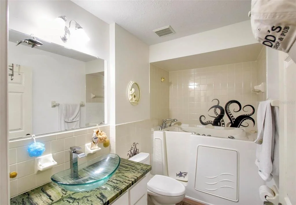 Photo of Unit 6502 at 6502 RIVER RUN BOULEVARD