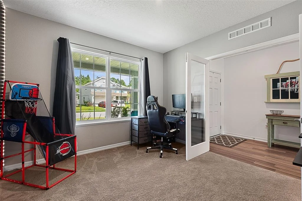 Photo of 123 OAKLEAF WAY