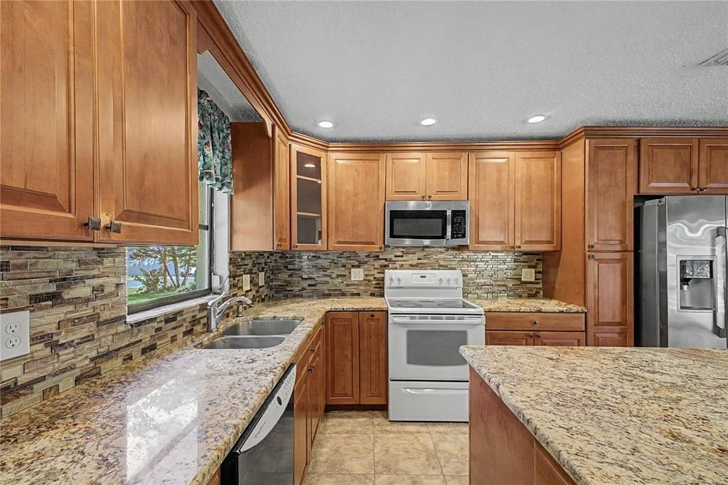 Photo of 1411 IVYDALE ROAD