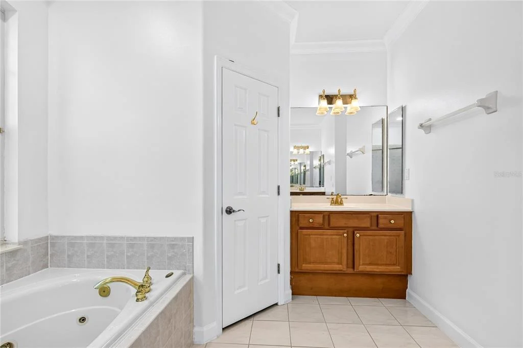 Photo of 19337 SPRING OAK DRIVE