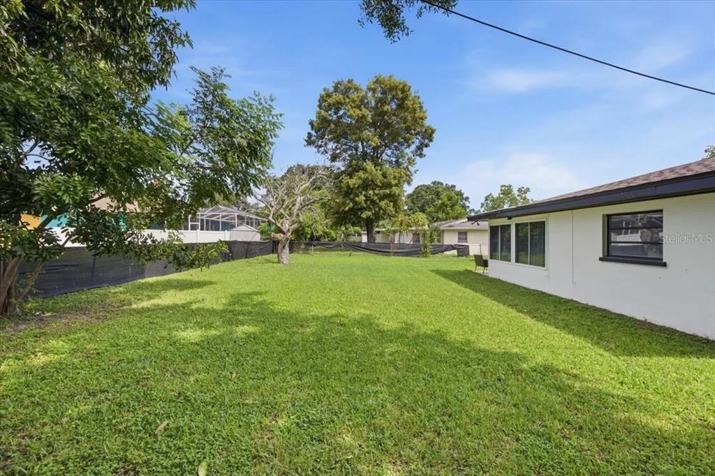 Photo of 1860 ALBERTA DRIVE