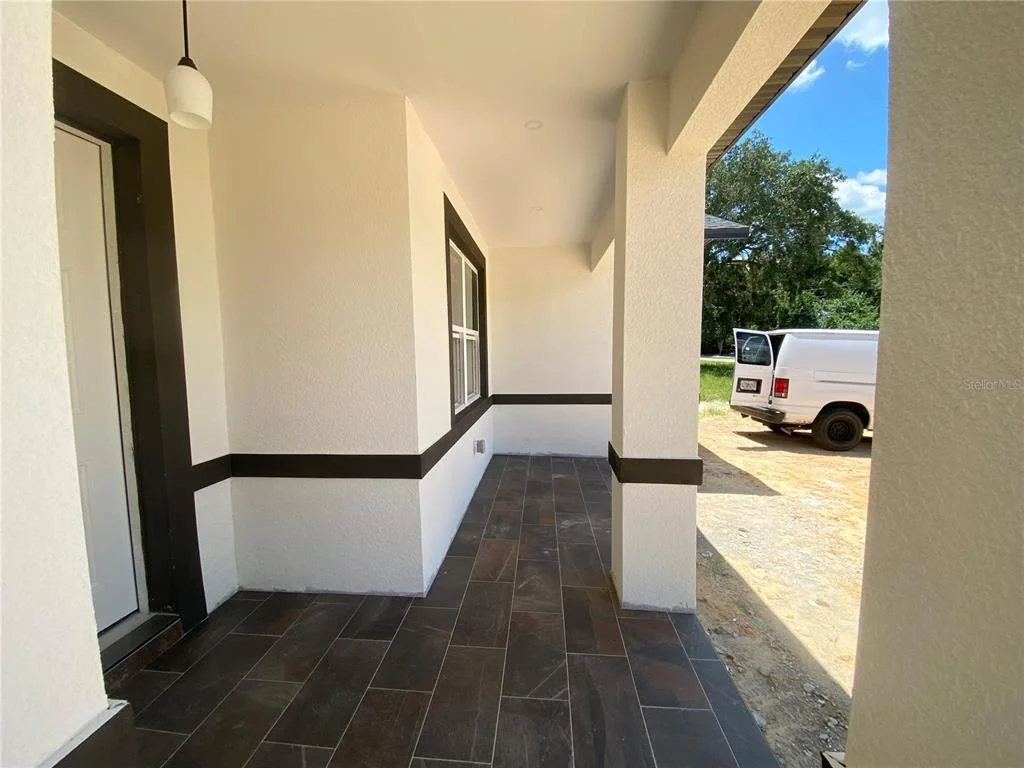 Photo of 410 CITROEN DRIVE