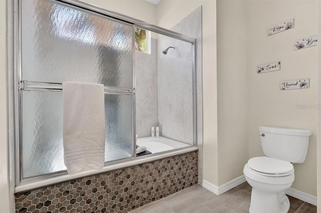 Photo of 941 GEORGE HECKER DRIVE