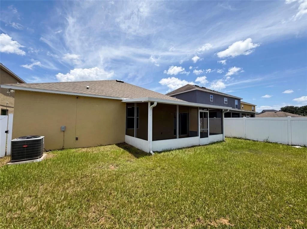 Photo of 1048 BETHPAGE ROAD