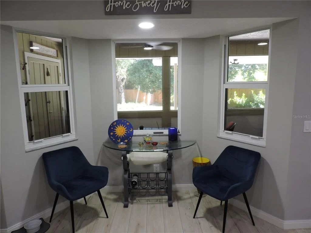 Photo of 905 COLONIAL ROAD