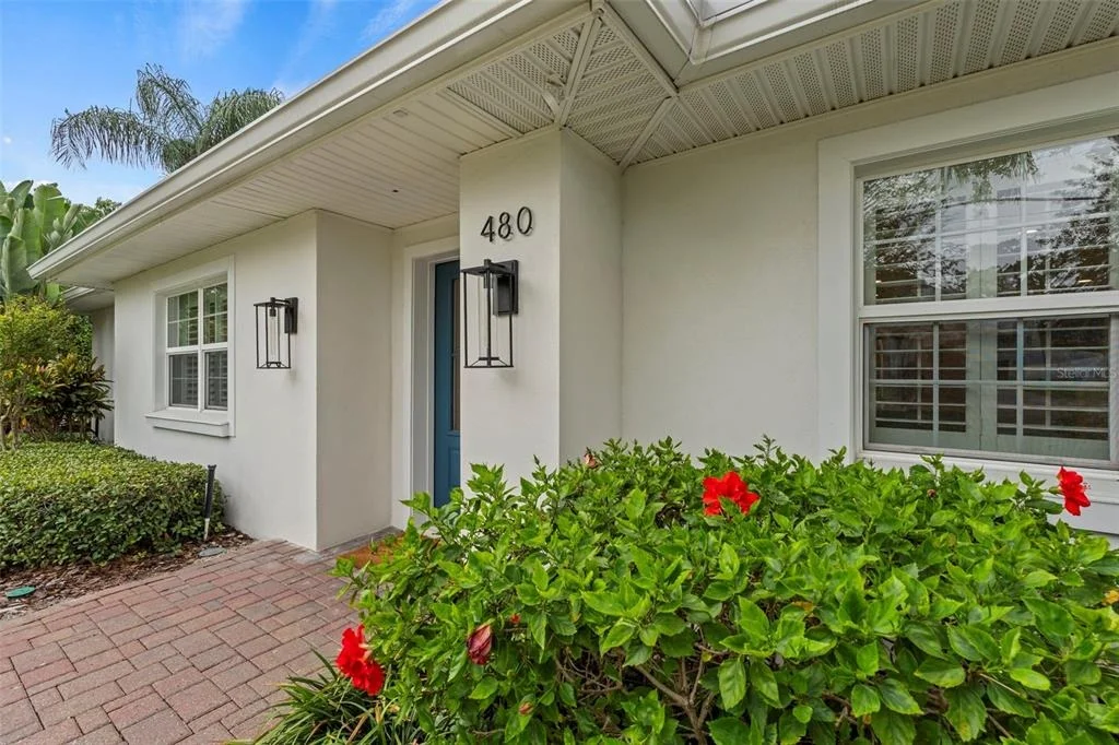 Photo of 480 W DAVIS BOULEVARD