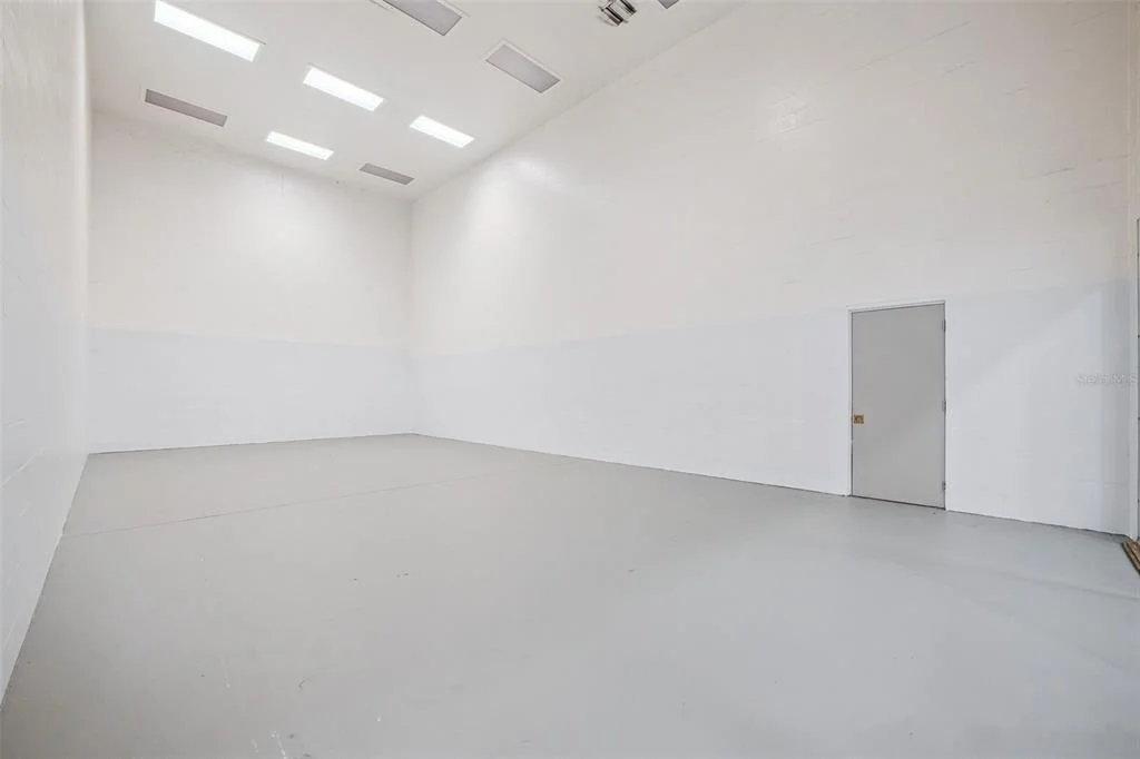 Photo of 21033 VIOLET ROAD