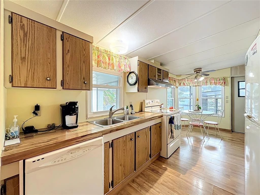 Photo of 13508 PALM DRIVE