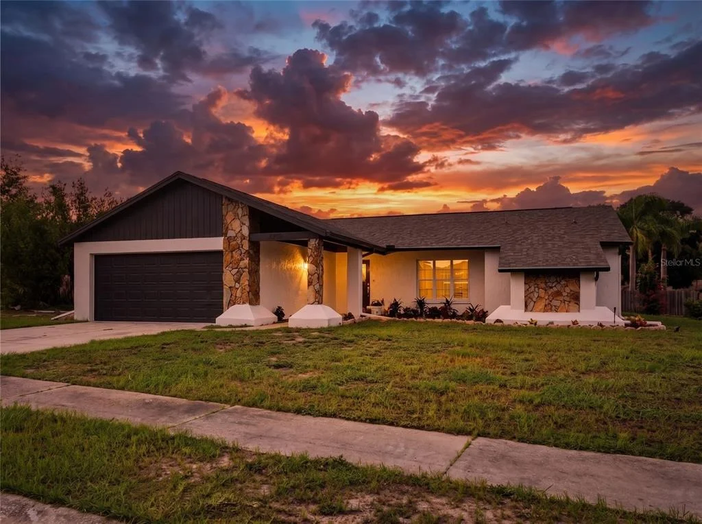 Photo of 8035 LAUREL VISTA LOOP